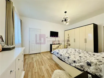 Casa pe un singur nivel Sura Mare | teren 701 mp | 2 constructii | video - foto 15