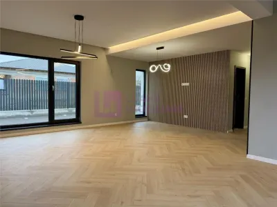 Apartament 5 camere PREMIUM de vanzare | Arhitectilor | curte 200 mp - Sibiu