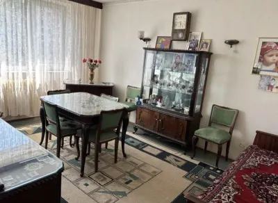 Vanzare Apartament 3 Camere Decomandat Berceni-Covasna - Bucuresti
