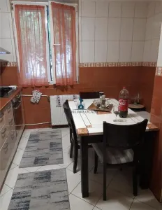 Vanzare Apartament 3 Camere Semidecomandat Luica-Uioara - foto 2