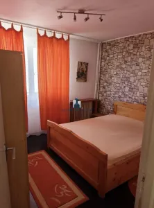 Vanzare Apartament 2 Camere Semidecomandat Piata Sudului - foto 4