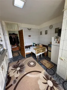 Vanzare Apartament 3 Camere Decomandat Berceni-Secuilor - foto 2