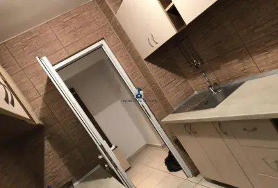 Apartament 3 Camere Semidecomandat Berceni - foto 1