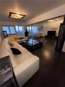 Apartament 4 Camere Semidecomandat Piata Sudului - foto 1