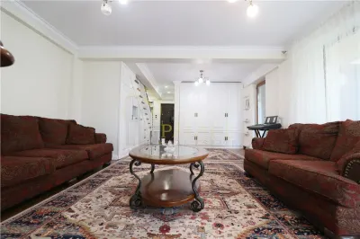 Apartament Duplex, in centrul Iasiului, finisaje premium si curte - foto 4
