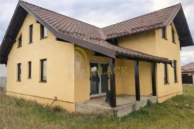 Casa individuala cu garaj si subsol 5 camere Vorovesti - foto 2