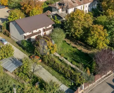 Vila deosebita  in zona rezidentiala Moara de Vant Iasi - Iasi