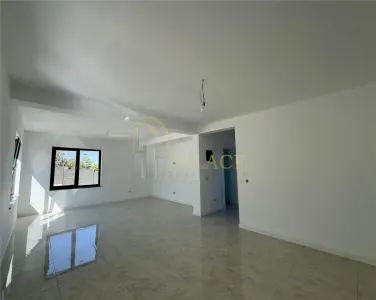Vila individuala de vanzare in Barnova, zona retrasa si linistita - foto 11