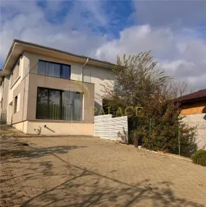 Vila individuala moderna 4 camere zona Bucium , constructie noua, complet finisata - Iasi