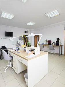 De vanzare || Afacere la cheie || Laborator dentar complet echipat si digitalizat || Brasov || - foto 2