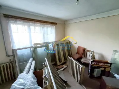 Casa de Vanzare, Banesti - foto 3