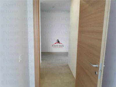 APARTAMENT 2 CAMERE, IN TRACTORUL, LA 500 M DE CORESI MALL - foto 8