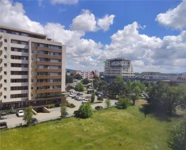 APARTAMENT 2 CAMERE IN URBAN CU PARCARE SI BOXA VIZAVI DE CORESI MALL - TRACTORUL - Brasov