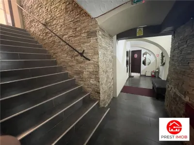 De vanzare spatiu comercial zona ultra centrala 277 mp - foto 2