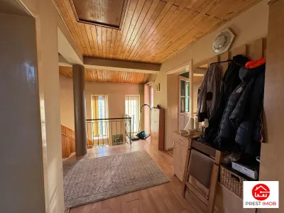 Casa independenta , vintage de vanzare , 300 mp cu teren de 1493 mp Sancrariul de Mures - foto 12