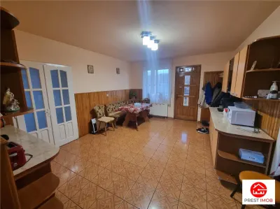 Casa de vanzare 4 camere  (+4 semifinisate ),12 arii teren, Unirii, Mures - foto 7