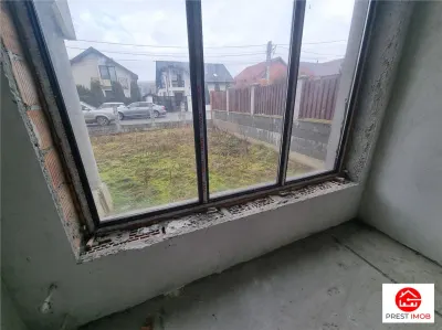 de vanzare casa la standarde ridicate 4 camere, 3 bai, garaj incorporat , 5 arii teren in Sancraiul de Mures - foto 4