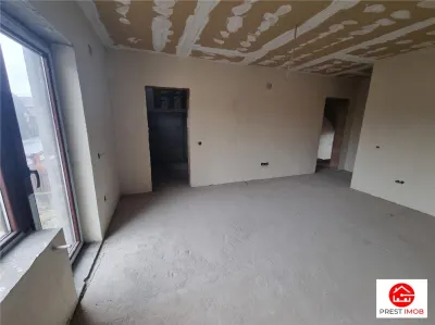 de vanzare casa la standarde ridicate 4 camere, 3 bai, garaj incorporat , 5 arii teren in Sancraiul de Mures - foto 5