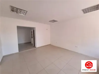 Apartament de 62 mp , parte din casa, cu intrare separata, posibil spatiu comercial, semicentral , Targu Mures - foto 9