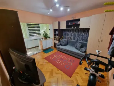 ARADULUI - ETAJ 3 - BLOC IZOLAT - 3 camere - decomandat - centrala proprie - clima - BOXA - Timisoara