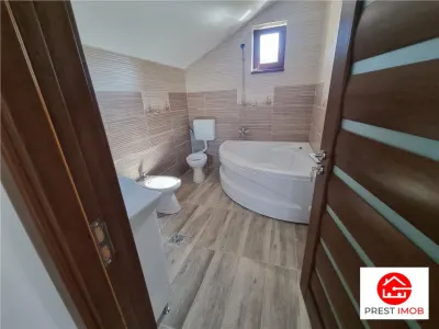De vanzare case tip dupex, 2 nivele, 120 mp, 4 camere, 2 bai cu 3 arii, Sangeorgiu de Mures - foto 10