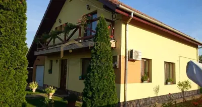 MOSNITA VECHE - CASA INDIVIDUALA - 4 cam - 2 bai - GARAJ - SUPRAVEGHERE VIDEO - foto 2