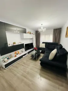 LIPOVEI - PARTER INALT - 3 camere - 2 bai - balcon - centrala proprie - clima - BOXA - Timisoara