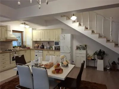 Duplex mobilat utilat - teren generos - asfalt - Mosnita Veche