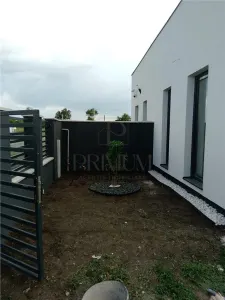 Sacalaz- proiect deosebit-4 camere- curte interioara - foto 2