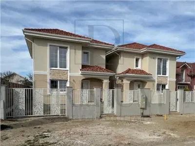 Duplex individual superb - 5 camere - zona excelenta - canalizare - despartit prin camera tehnica- asfalt - Mosnita Noua