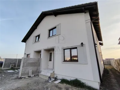 Duplex toate utilitatile - spatios - dormitor la parter - finalizat - foto 1