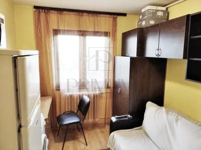 COMPLEX STUDENTESC - 1 CAMERA - MOBILAT/UTILAT - BLOC CU ACOPERIS - Timisoara