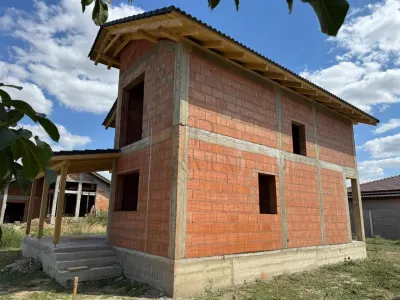 Casa la rosu - zona buna - foto 6