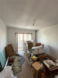 Sagului - 2 Camere - Etaj 1 - Decomandat - Partial renovat - Bloc izolat - foto 3