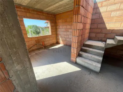 Duplex toate utilitatile - personalizare interioara - zona buna - foto 3