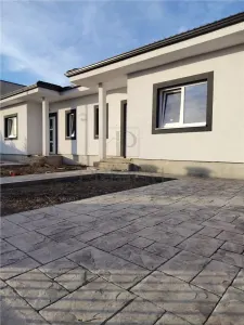 Duplex pe parter - posibilitate alegere finisaje -zona in dezvoltare - foto 2
