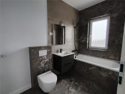 Duplex deosebit - asfalt - toate utilitatile - foto 15