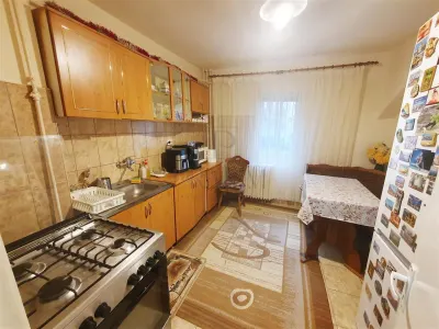 GIROCULUI - 3 CAM - DECOMANDAT - 2 BAI - SPATIOS - ZONA EXCELENTA - Timisoara