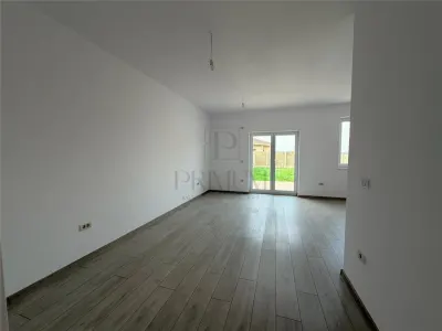 Duplex pe plan - zona linistita - personalizare interioara - foto 4