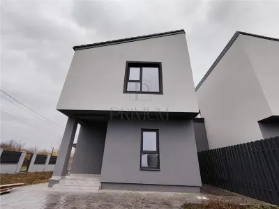 COMISION 0% - Duplex modern separat prin baie - zona linistita - pompa caldura - Mosnita Noua