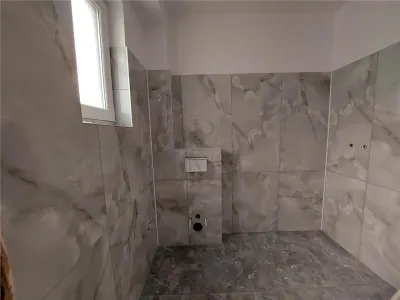 Utvin- 4 camere- incalzire in pardoseala- toate utilitatile - foto 3