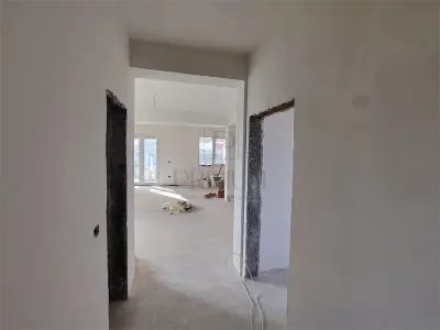 Duplex 5 camere - curte amenajata - zona linistita. - foto 4