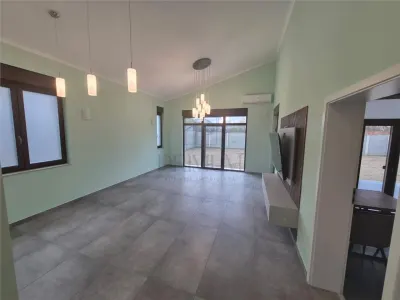 Casă Nouă - Parter - Ghiroda -  Lux și Confort la Cheie - foto 13