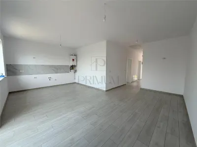 Duplex pe parter - zona buna - toate utilitatile - foto 3