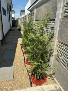 Duplex partial mobilat - zona buna - curte amenajata - foto 4