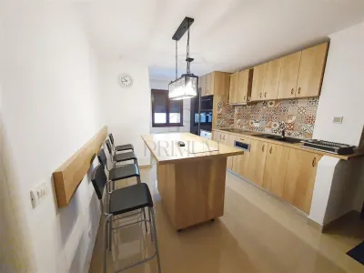 SEMICENTRAL - ETAJ 5 - LIFT - BLOC IZOLAT - 3 CAMERE - CENTRALA PROPRIE - CLIMA - RENOVAT - foto 11