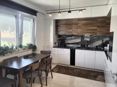 CHISODA - 4 CAMERE SI 3 BAI - DRESSING - LUX - 2 LOCURI DE PARCARE - 2 BALCOANE - ZONA BUNA - Chisoda