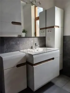 SAGULUI, CASA ISTORICA, 2 DORMITOARE, LIVING, BUCATARIE INCHISA, GRADINA - Timisoara