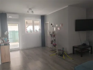 Duplex pe parter - zona buna - partial mobilat - foto 9