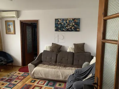 SAGULUI - ETAJ 3 - BLOC IZOLAT - 3 CAMERE - CENTRALA PROPRIE - CLIMA - foto 2